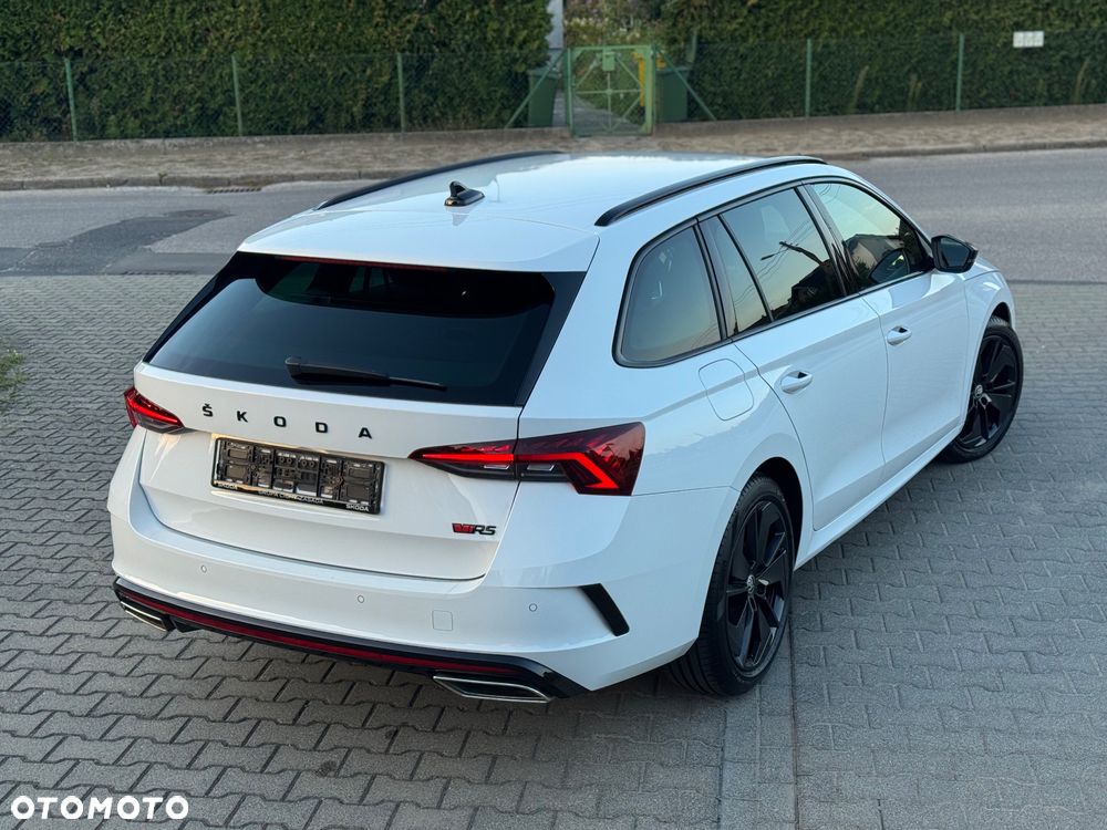 Skoda Octavia 2.0 TDI DSG RS - 18