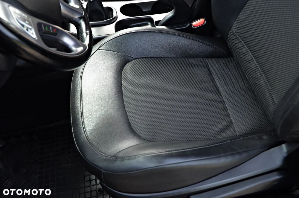 Hyundai ix35 1.7 CRDi Premium 2WD - 33