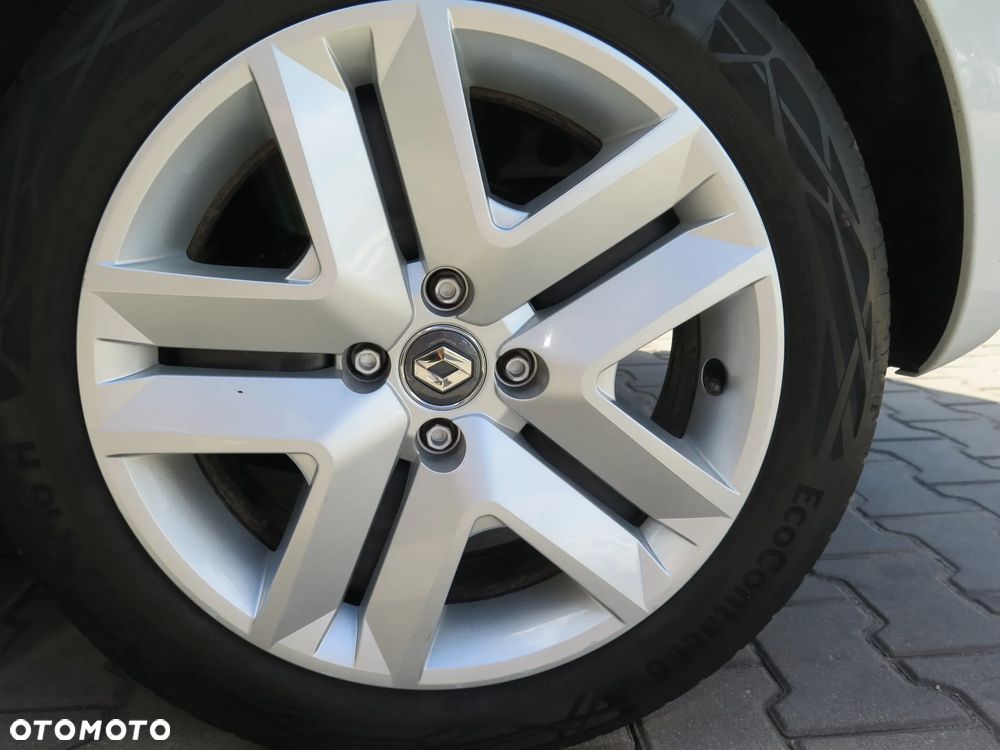 Renault Clio - 28