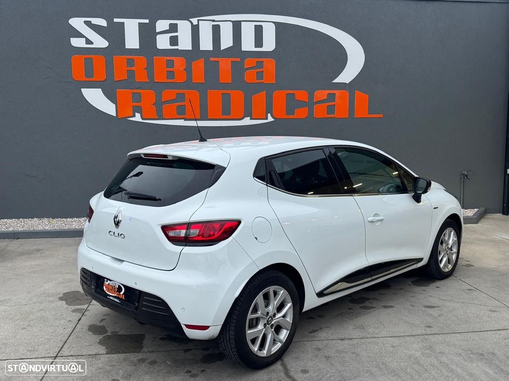 Renault Clio 0.9 TCe Limited Bi-Fuel - 4