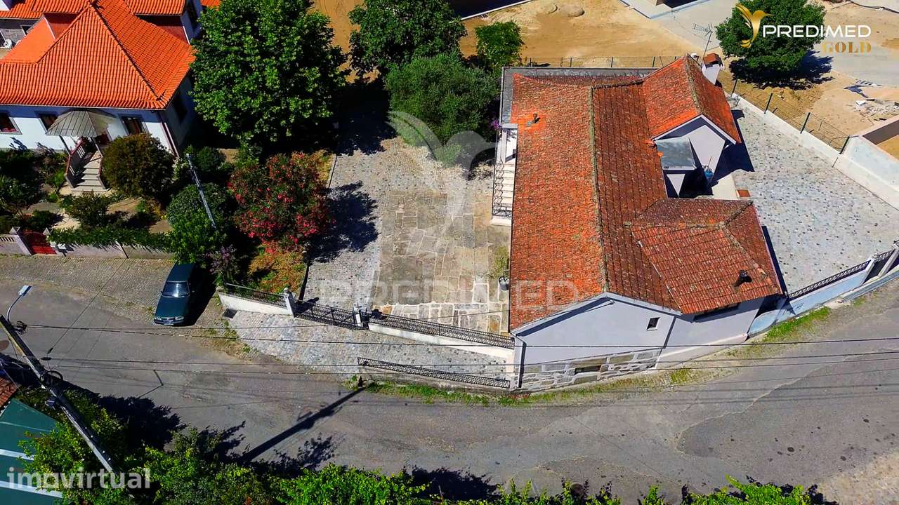 Moradia Bifamiliar - Grande imagem: 4/25