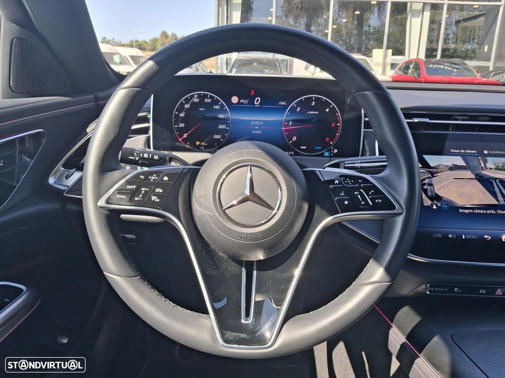 Mercedes-Benz E 220 d Avantgarde - 21