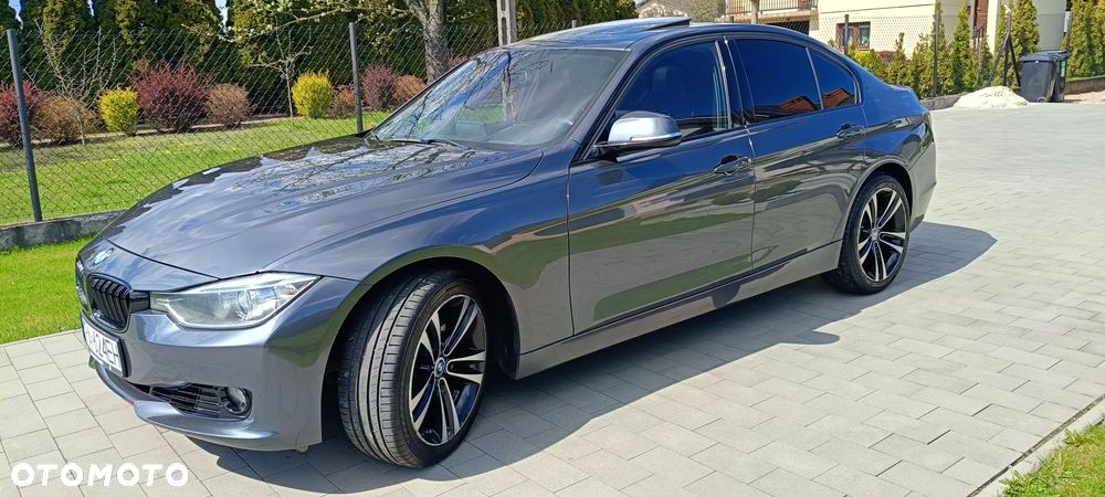 BMW Seria 3 328i Sport Line - 19