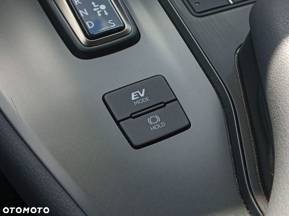 Lexus UX 300h F Sport AWD - 33