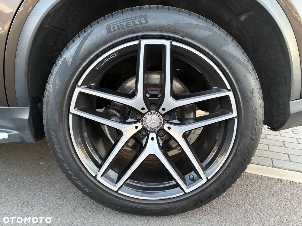 Mercedes-Benz GLE AMG 43 4-Matic - 39