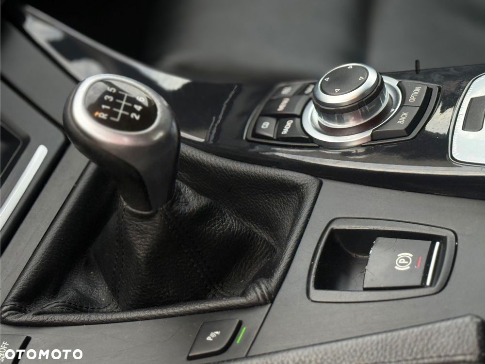BMW Seria 5 ver-520d - 31