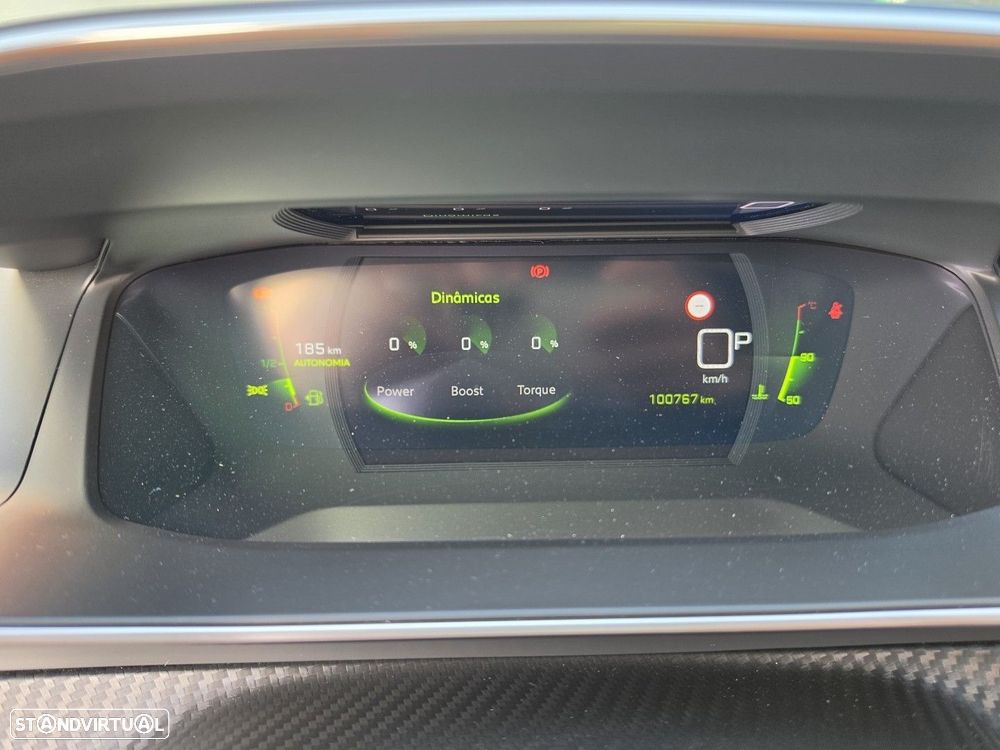 Peugeot 2008 1.2 PureTech GT Line EAT8 - 17