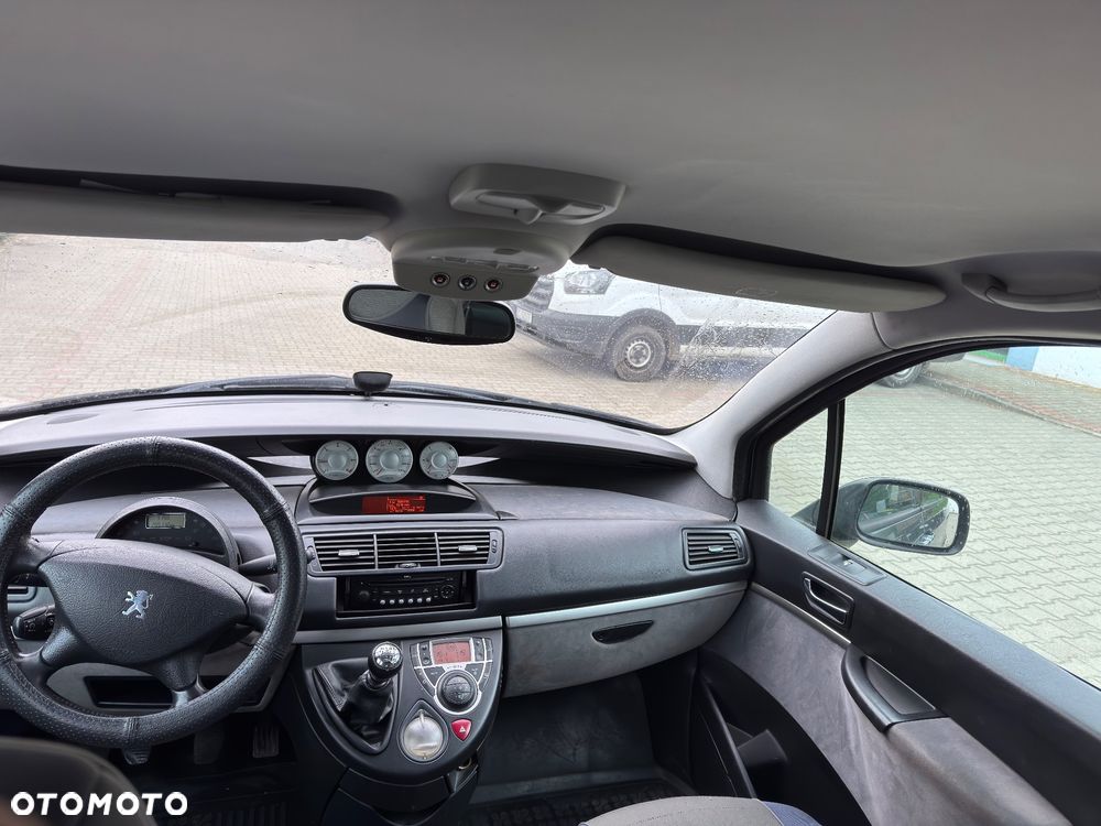 Peugeot 807 HDi 135 Premium - 6