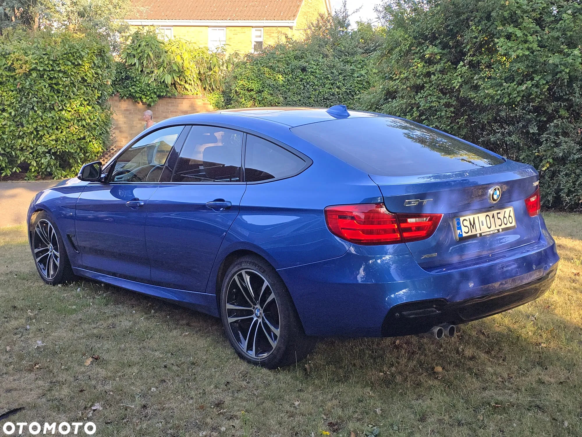 BMW 3GT 328i xDrive GT M Sport - 3