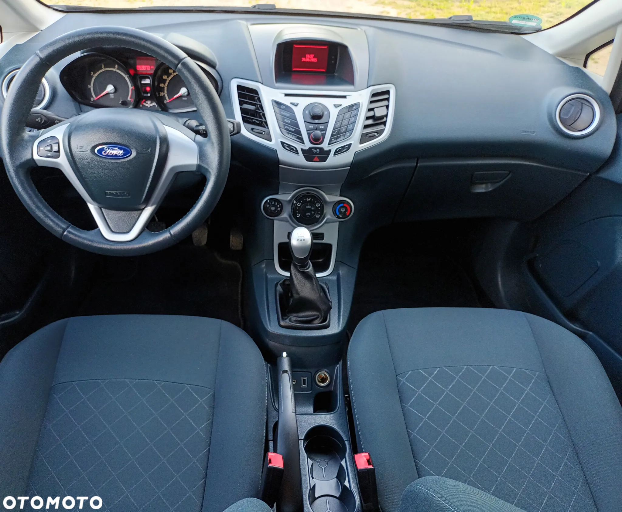 Ford Fiesta 1.25 Champions Edition - 7