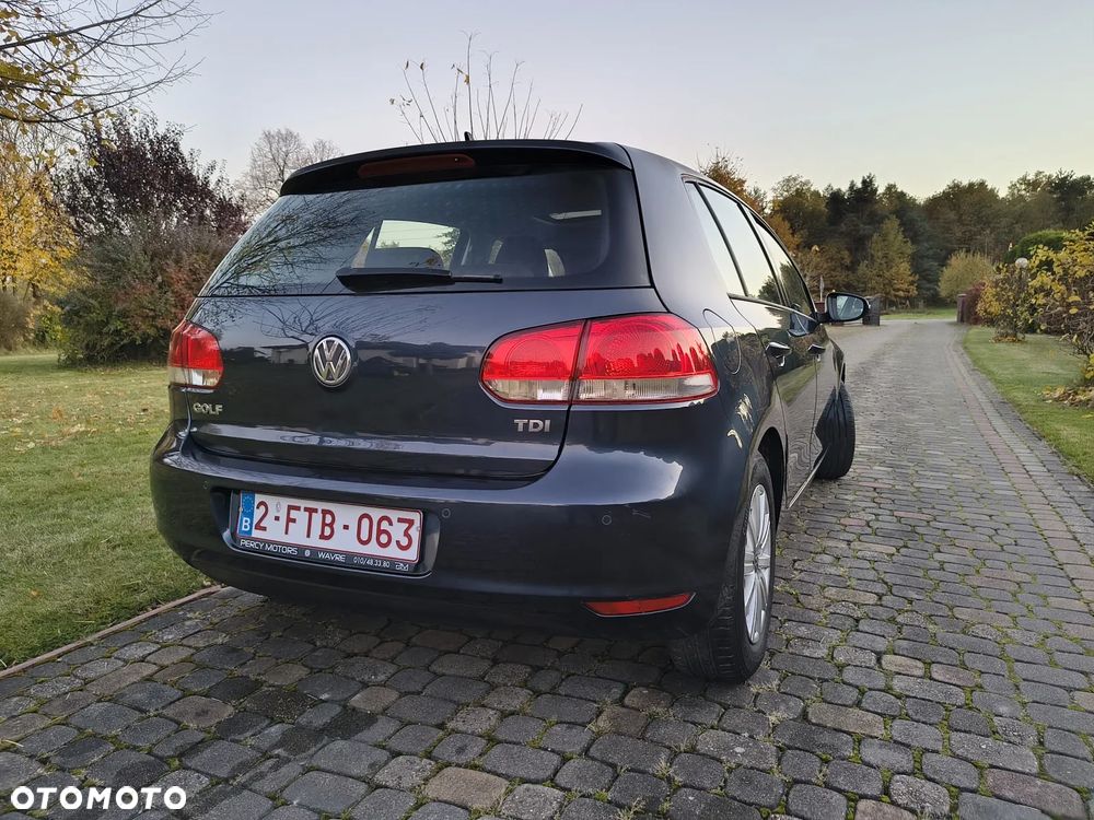 Volkswagen Golf 1.6 TDI BlueMotion Technology Cup - 24