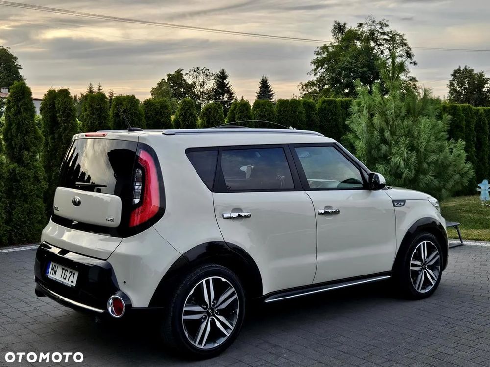 Kia Soul 1.6 CRDI Dream-Team Edition - 12