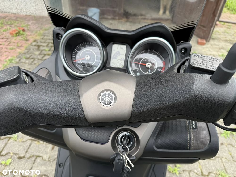 Yamaha X-max - 13