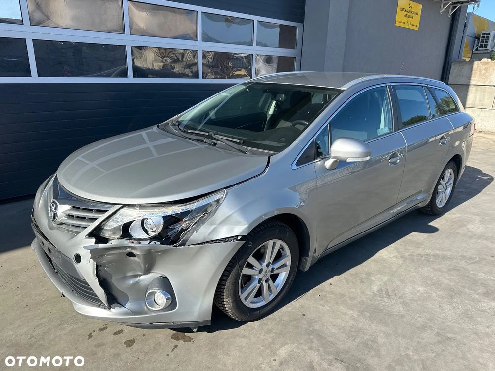 Toyota Avensis 2.0 Premium MS - 4