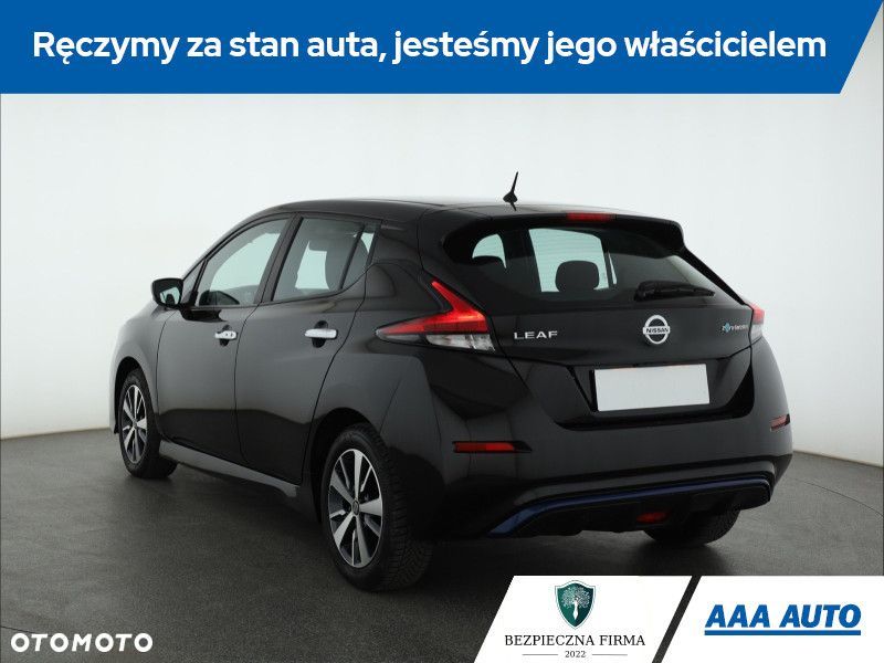 Nissan Leaf - 6