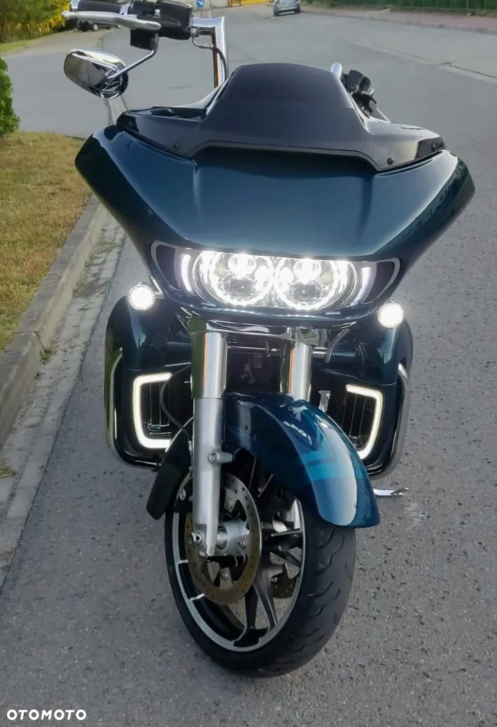 Harley-Davidson Touring Road Glide - 13