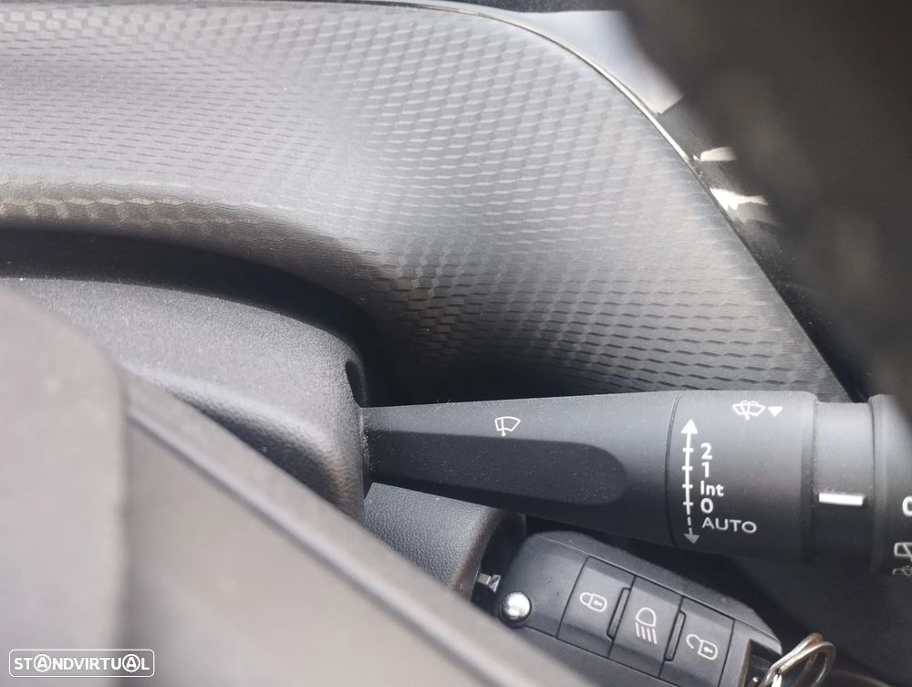Peugeot 208 1.2 PureTech Access - 10