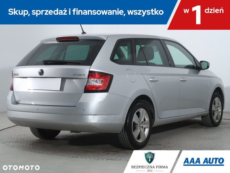 Skoda Fabia - 6