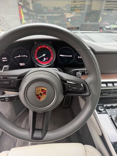 Porsche 911 Carrera 4S - 2