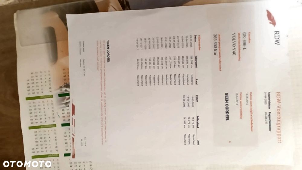 Volvo V40 D2 R-Design - 39