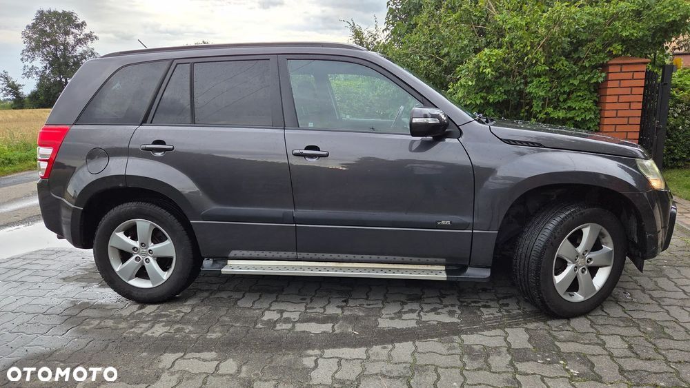 Suzuki Grand Vitara - 2