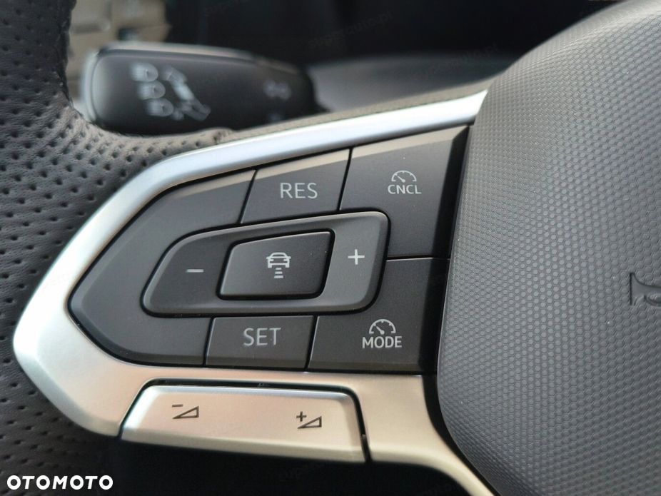 Volkswagen Golf 1.5 TSI HEV R-Line - 10