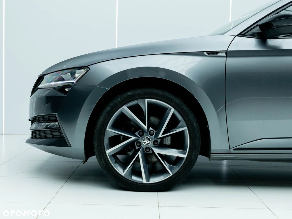Skoda Superb 1.4 TSI Plug-In Hybrid Sportline DSG - 8