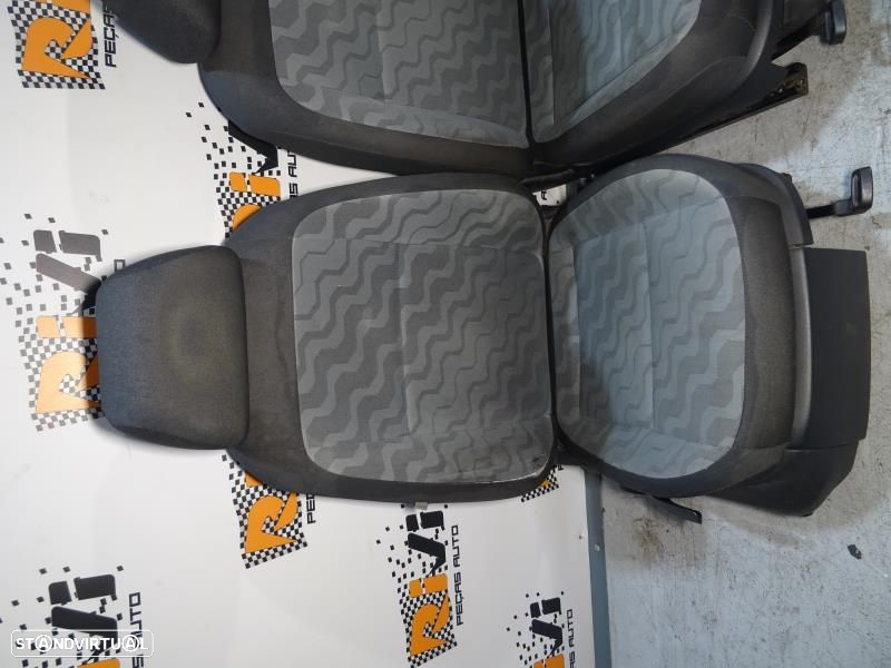 Conjunto De Bancos Skoda Roomster (5J)  Bancos Skoda Roomster - 4