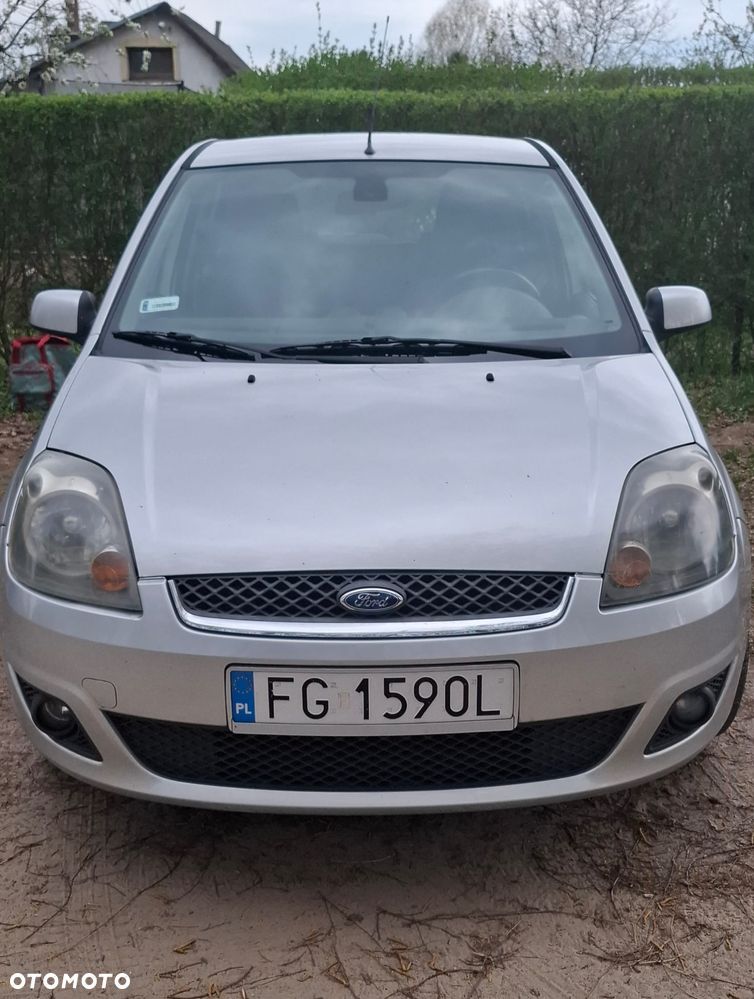 Ford Fiesta 1.4 Ghia - 4