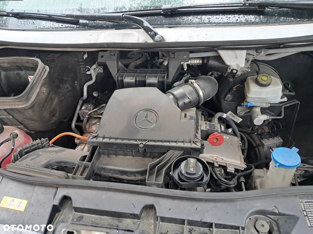 Mercedes-Benz Sprinter 907.221 - 28