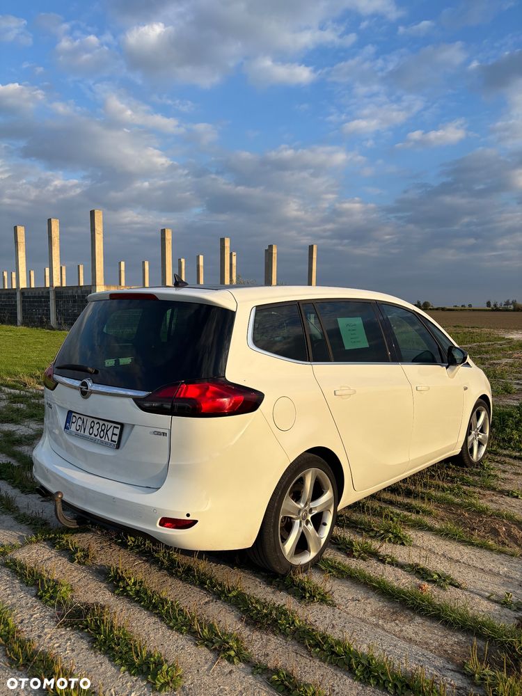Opel Zafira 2.0 CDTI Cosmo - 9