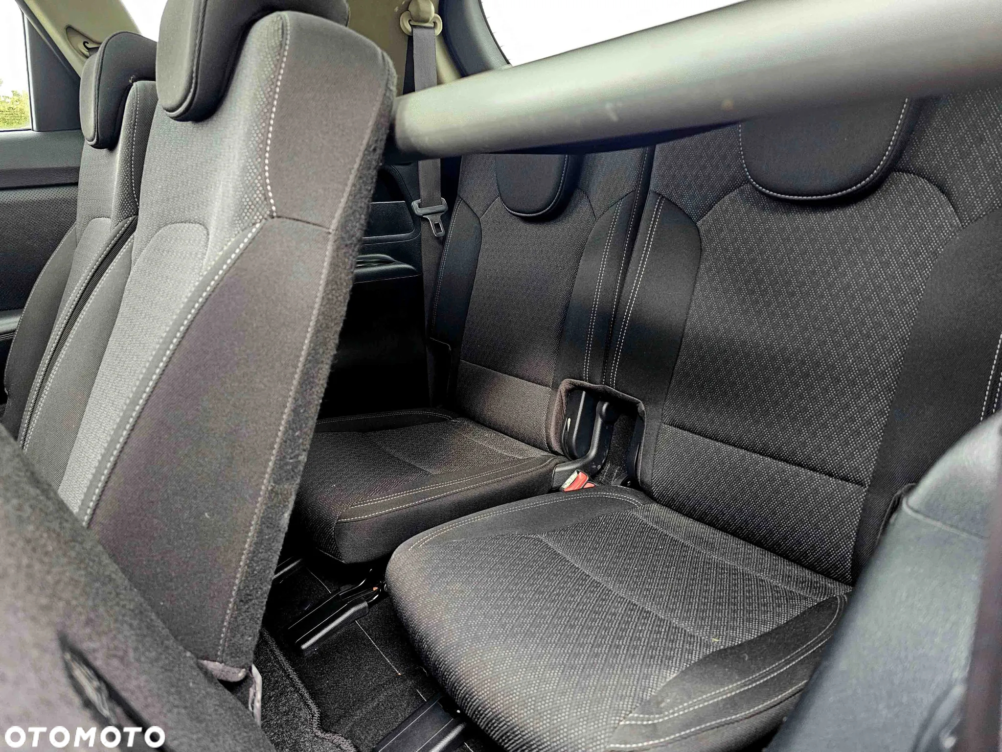 Kia Carens 1.7 CRDi M 7os - 20