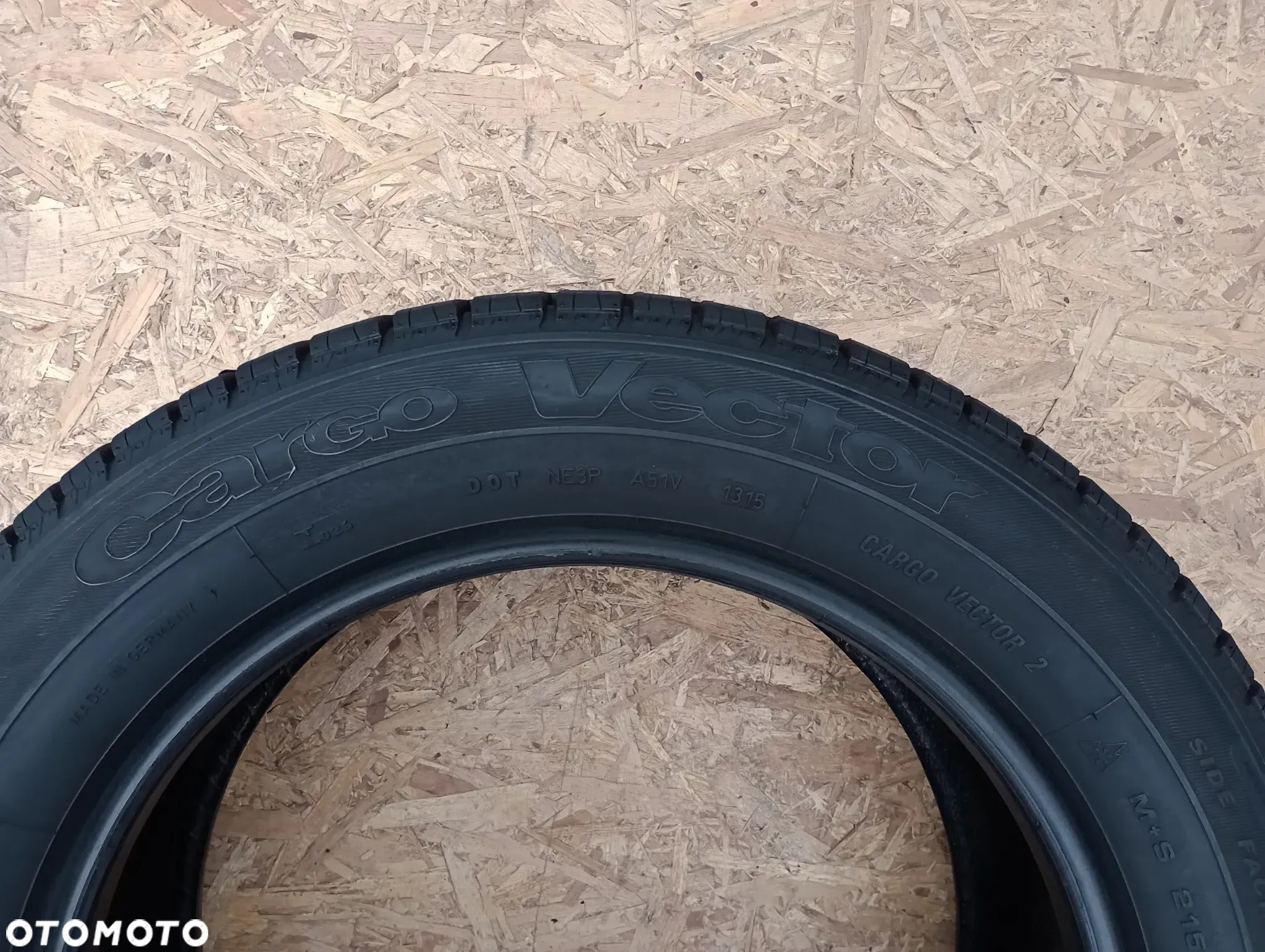 *OPONY ZIMOWE 2x 215/60 R17C 109/107T GOODYEAR CARGO VECTOR 2015R 6,5MM - 6
