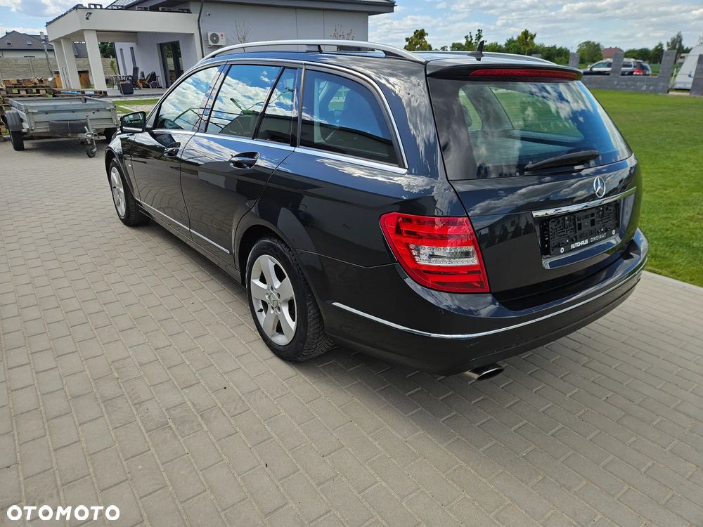 Mercedes-Benz Klasa C 200 (BlueEFFICIENCY) 7G-TRONIC Elegance - 5