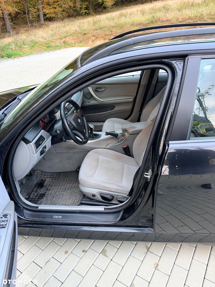 BMW Seria 3 - 24