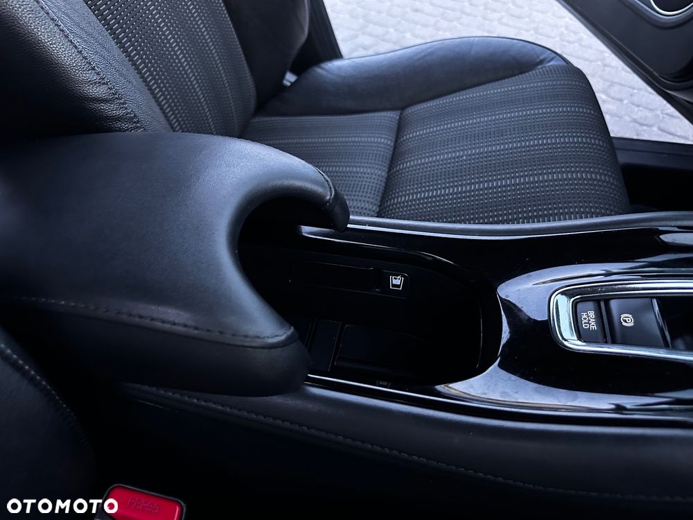 Honda HR-V 1.5 i-VTEC CVT Executive - 31