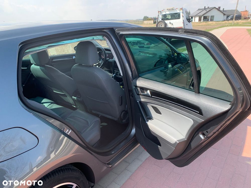 Volkswagen Golf 1.4 TSI BMT Comfortline DSG - 26