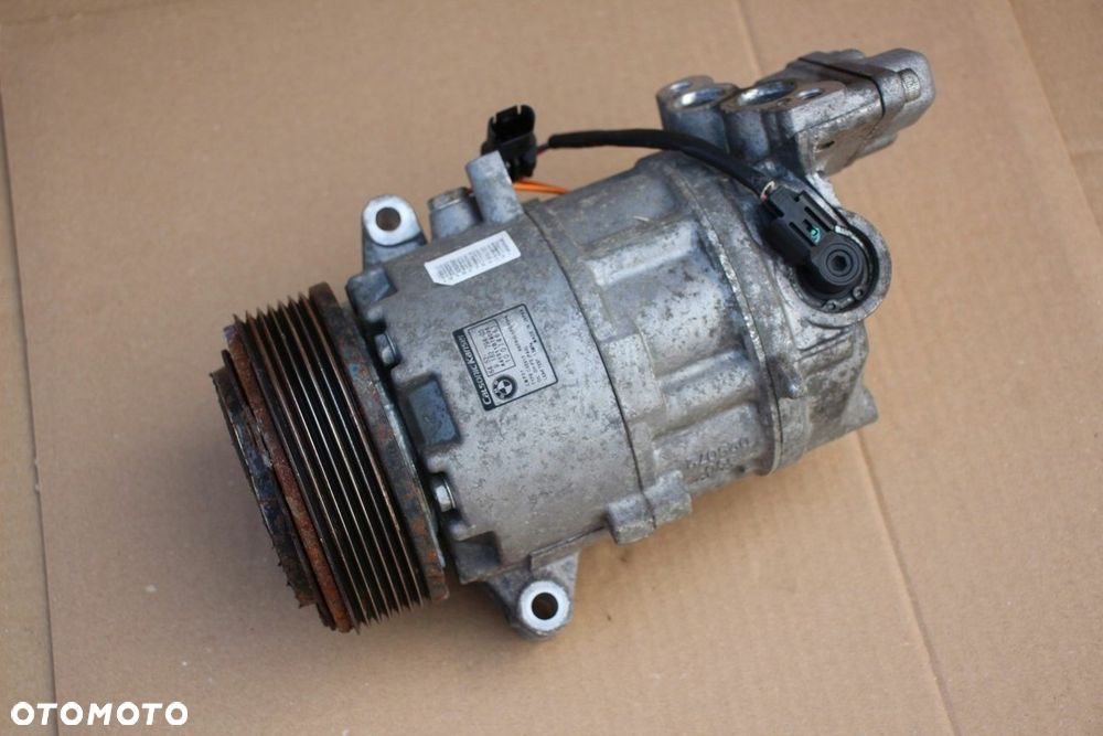 Kompresor sprężarka klimatyzacji BMW e82 e88 e92 e93 N43 2.0i 9182794 - 2