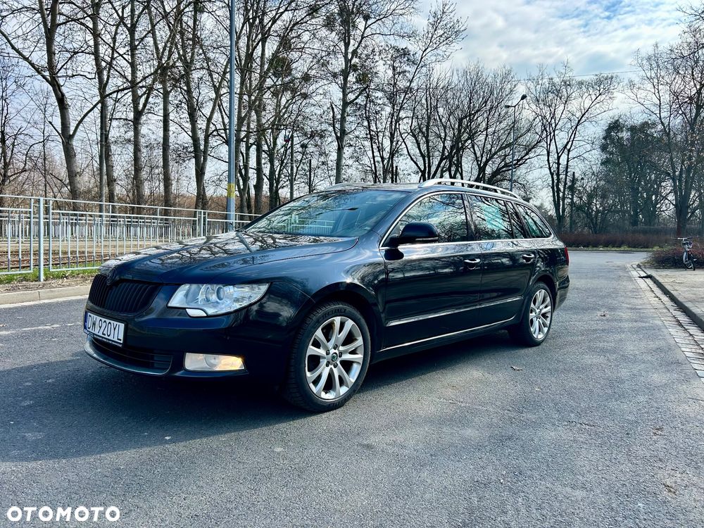 Skoda Superb 2.0 TDI Exclusive - 1