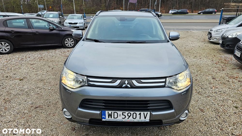 Mitsubishi Outlander 2.2 DID Intense + - 34