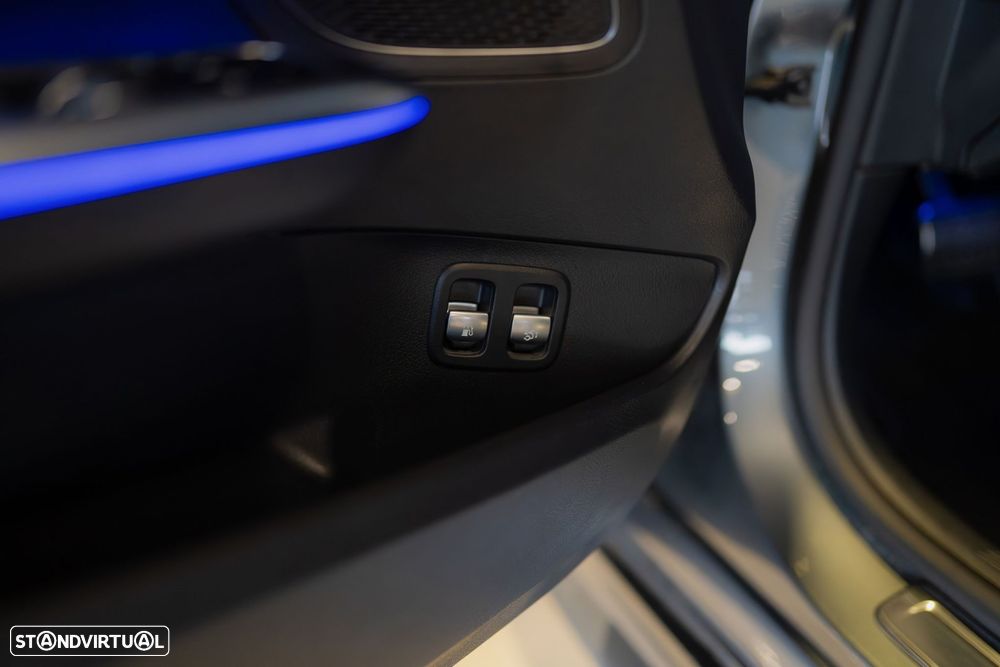 Mercedes-Benz C 300 e AMG Line - 22