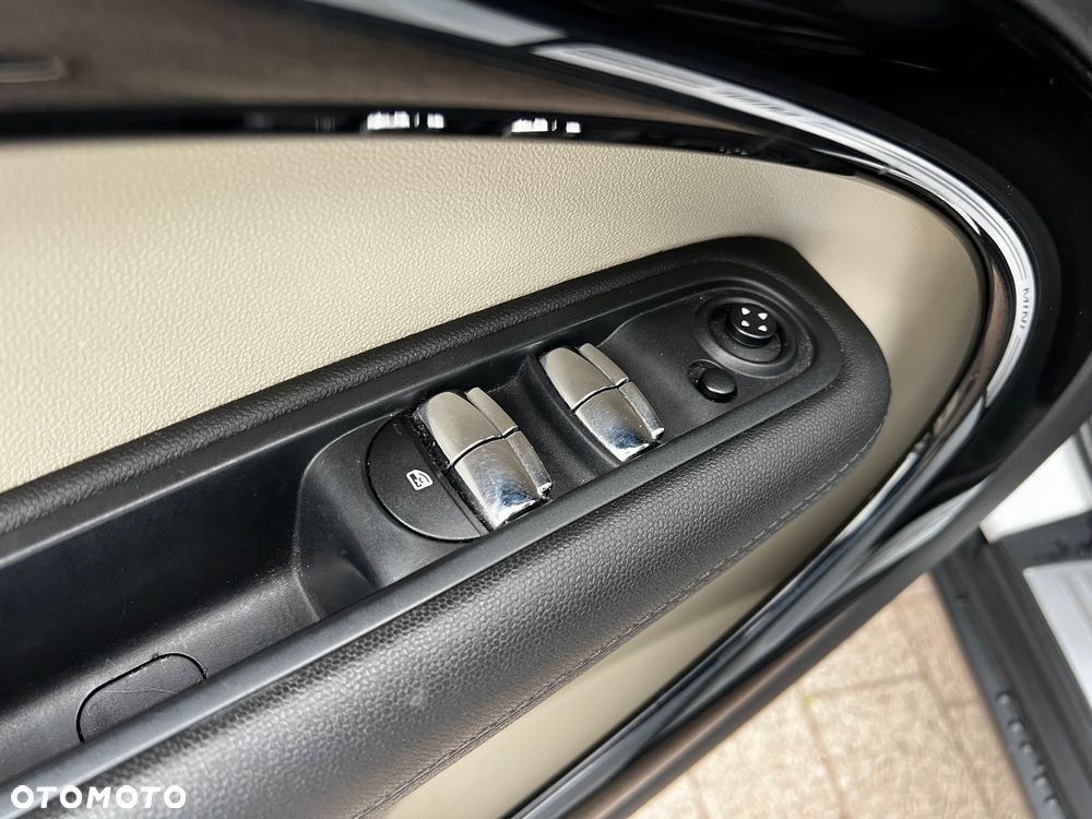 MINI Countryman Cooper D All4 Park Lane Chili - 17