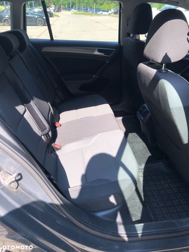 Volkswagen Golf 1.6 TDI BMT Comfortline - 11