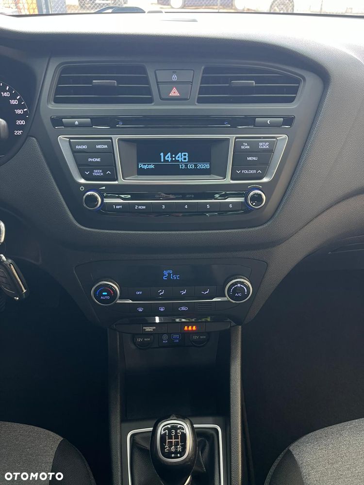 Hyundai i20 1.2 Passion - 21