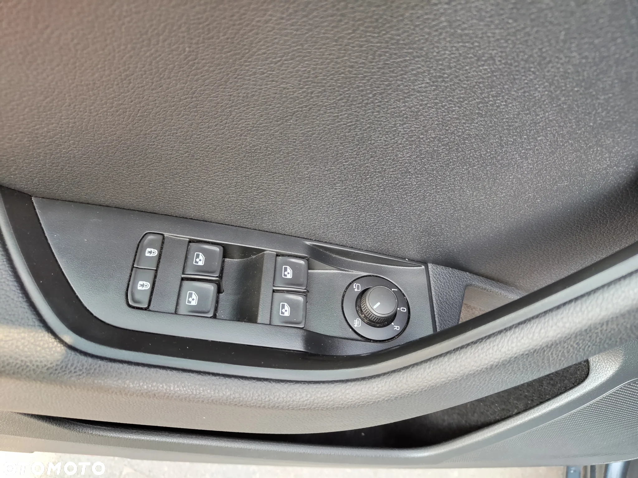 Skoda Superb Combi 2.0 TDI DSG Essence - 21