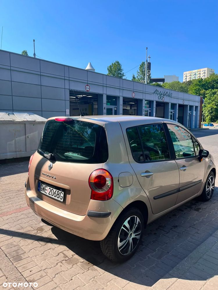 Renault Modus - 2