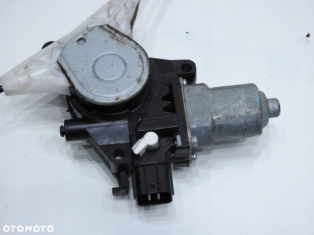 MECHANIZM PODNOŚNIK SZYBY PRAWY TYŁ FORESTER III - 4