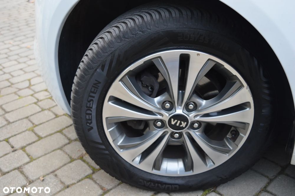 Kia Venga 1.4 CVVT Titanium Collection - 32