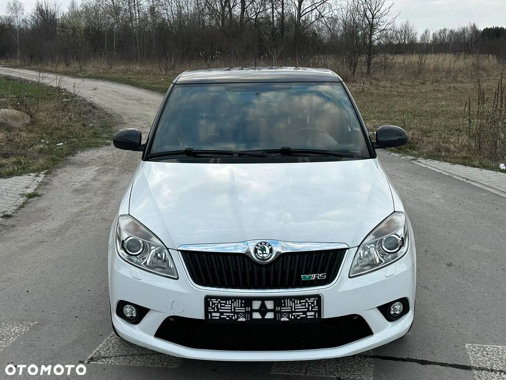 Skoda Fabia 1.4 TSI DSG RS - 3