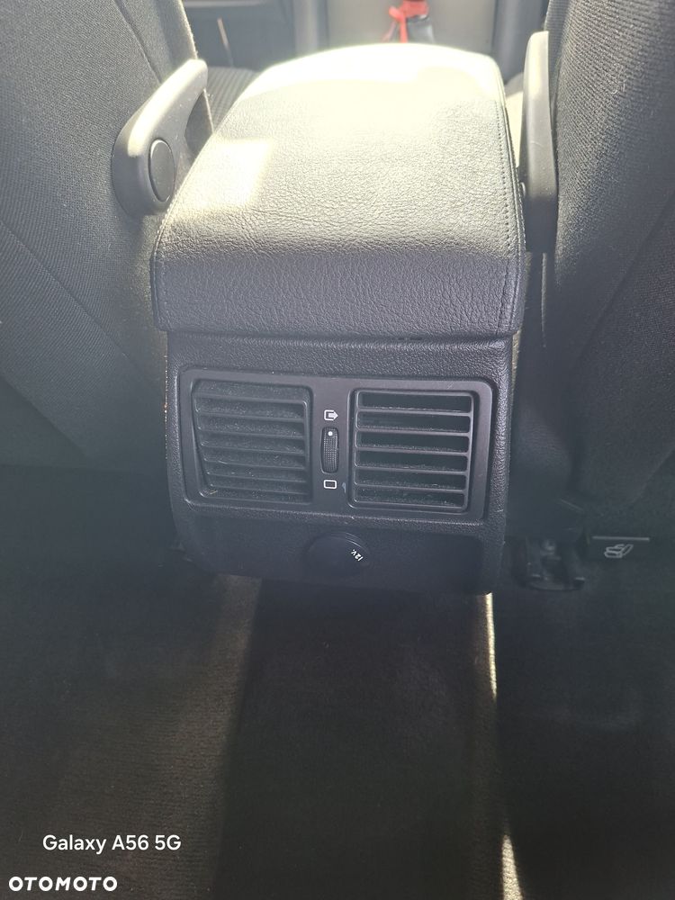 Peugeot 407 - 23